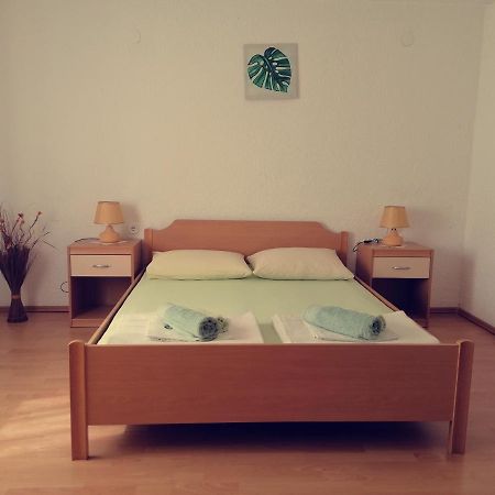 Apartment Ampulica 2 塞尼 外观 照片