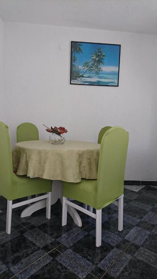 Apartment Ampulica 2 塞尼 外观 照片